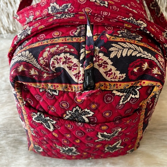 Vintage VERA BRADLEY Red Coin Large Duffle Bag 1999 Maple Leaf 2 Handles Zipper - Picture 4 of 13